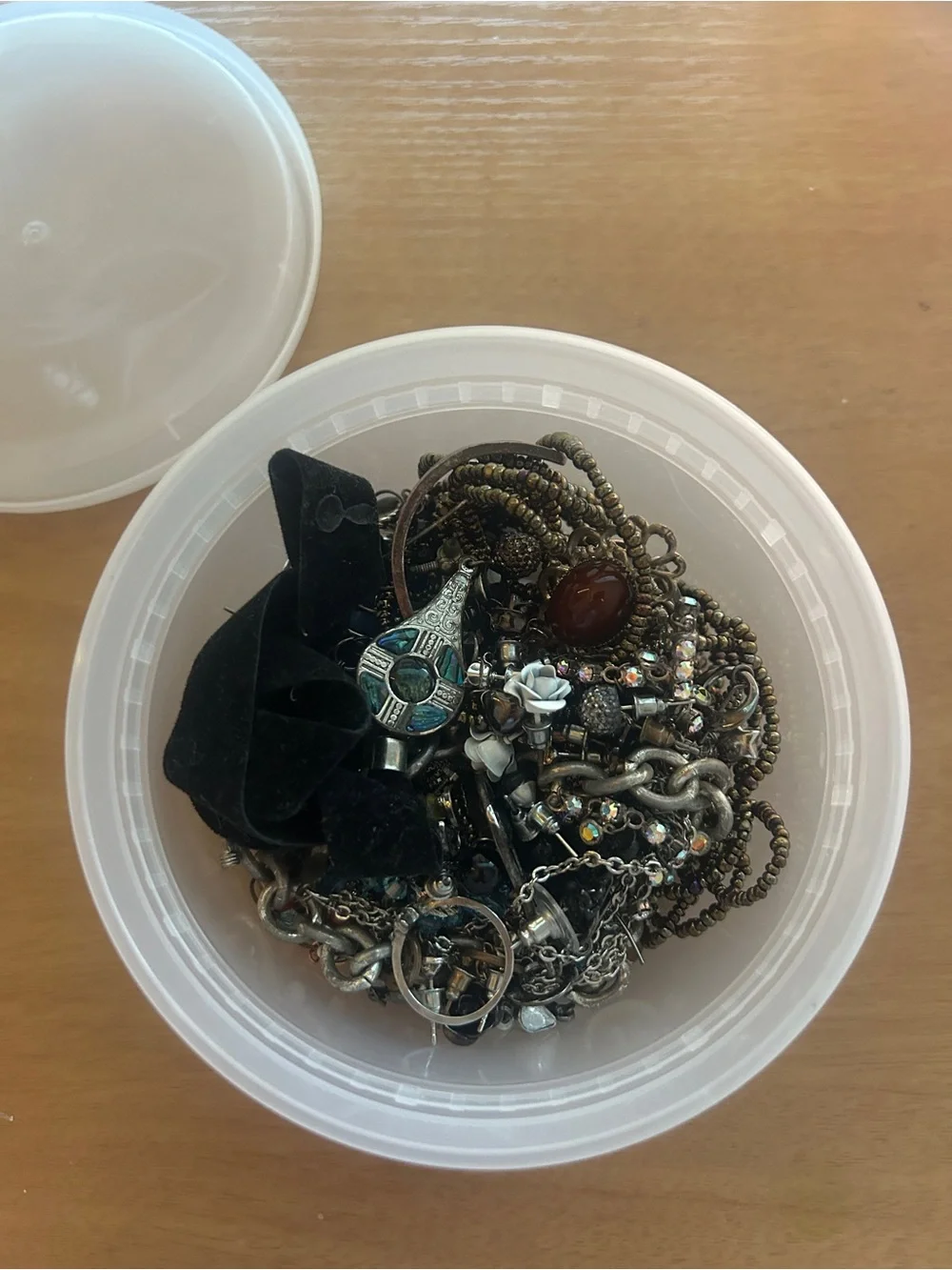 Dark/goth/alt-theme mystery jewelry container